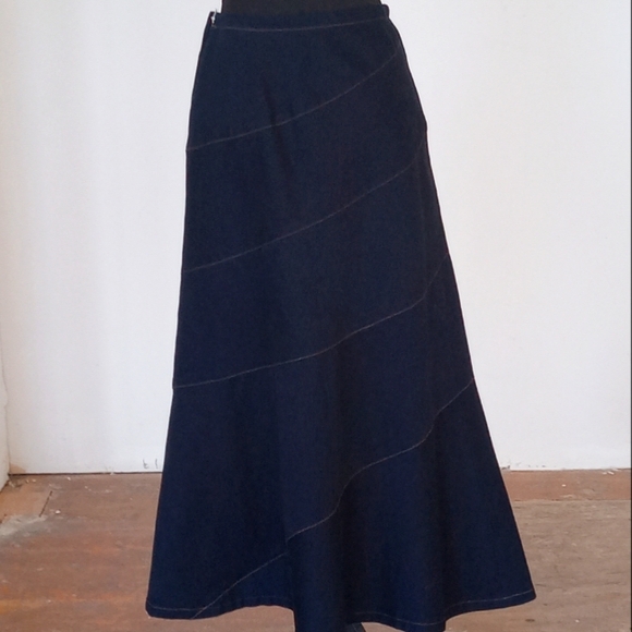 Vintage Dresses & Skirts - Dark Denim skirt